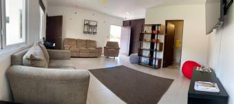 SPACIOUS INDEPENDENT HOUSE FOR SALE WITH 4 BEDROOMS SANTA ANA  SERVICE