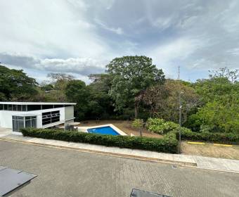 Casa a la venta en condominio Piamonte en Brasil de Santa Ana. Remate bancario.