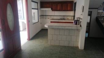 Venta de Hermosa Propiedad con Casa y Apartamento en el Coyol