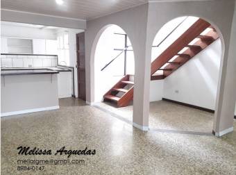 SALE of LARGE house with excellent location, Tepeyac, Guadalupe.