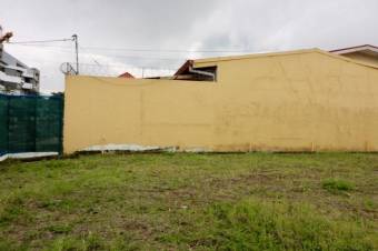 Se vende lote de 450m2 en residencial de San Rafael en Escazú 23-2709