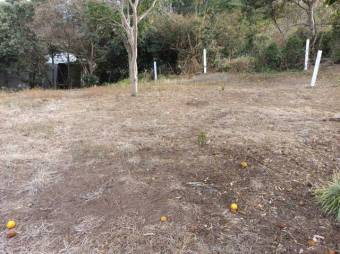 Se vende amplio lote de 553m2 en San Antonio de Escazu 24-1299