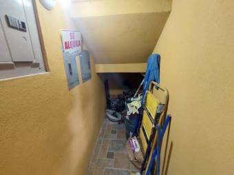 Se vende casa con patio en condominio de Montes de oca 25-1242 Se vende casa con patio en condominio de Montes de oca 25-1242