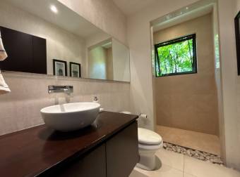 VENTA DE LUJOSA CASA EN LOS REYES, CONDOMINIO LAS VUELTAS