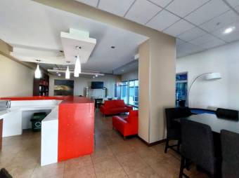 Se alquila oficina en moderno edificio de Paseo Colón 25-1443