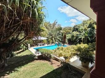 Se vende lujosa casa con piscina y amplio lote en San Rafael Escazú 25-1598 Se vende lujosa casa con piscina y amplio lote en San Rafael Escazú 25-1598