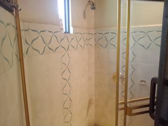 Se vende lujosa casa con piscina y amplio lote en San Rafael Escazú 25-1598 Se vende lujosa casa con piscina y amplio lote en San Rafael Escazú 25-1598