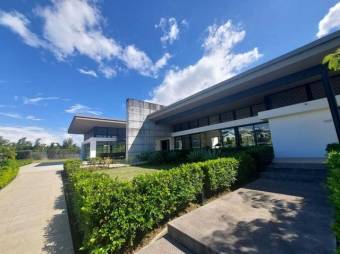 Se vende lote plano de 253m2 en condominio de San Rafael Alajuela 25-1324 Se vende lote plano de 253m2 en condominio de San Rafael Alajuela 25-1324