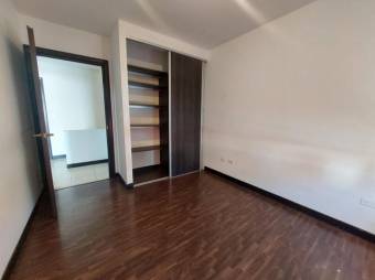 Se vende espaciosa casa con patio en Guácima Alajuela 25-1589 Se vende espaciosa casa con patio en Guácima Alajuela 25-1589