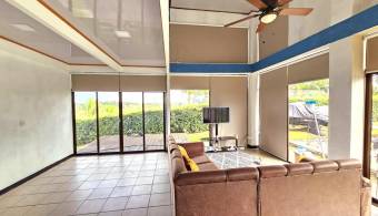 House for sale in San Carlos in a private residential area