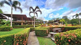 House for sale in San Carlos in a private residential area