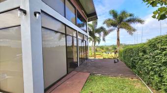 House for sale in San Carlos in a private residential area