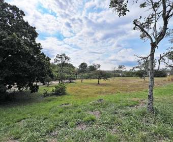 Lot for sale in the Villas del Arroyo Eco-Residential Complex in Las Vueltas de La Guacima.