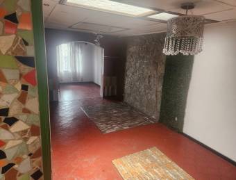 Alquiler Casa en Desamparados Centro. (excelente ubicación)