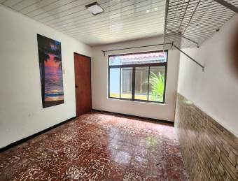 Alquiler Casa en Desamparados Centro. (excelente ubicación)