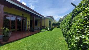 MLS-25-1328 LS VENTA CASA VASQUEZ CORONADO SAN JOSE MLS-25-1328 LS VENTA CASA VASQUEZ CORONADO SAN JOSE