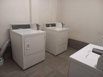 Se alquila apartamento en torre de Mondes de Oca 25-1659