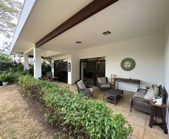 Casa a la venta en condominio Posada del Río, Las Vueltas de La Guácima. Casa a la venta en condominio Posada del Río, Las Vueltas de La Guácima.