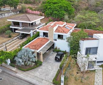 Casa a la venta en condominio Posada del Río, Las Vueltas de La Guácima.