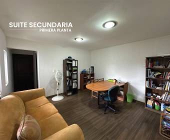 Casa a la venta en condominio Posada del Río, Las Vueltas de La Guácima. Casa a la venta en condominio Posada del Río, Las Vueltas de La Guácima.