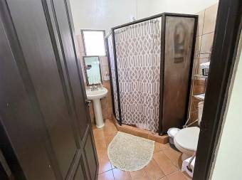 Se vende Propiedad con 2 Apartamentos   Santa Bárbara Heredia.   (Dúplex)      