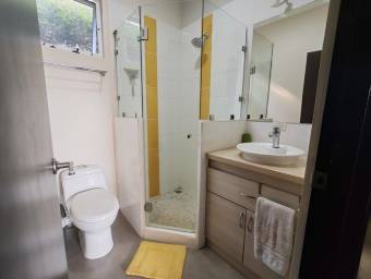 MLS-25-1159 LS VENTA CASA AMUEBLADA GARABITO JACO MLS-25-1159 LS VENTA CASA AMUEBLADA GARABITO JACO