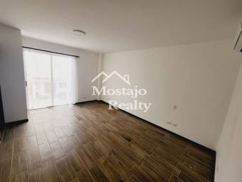 Venta de casa nueva, Condominio Piamonte, Brasil de Mora