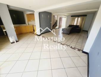 Venta de Casa amplia, Residencial Paso de las Garzas, Belen, Heredia
