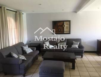 Venta de Casa amplia, Residencial Paso de las Garzas, Belen, Heredia