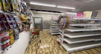 Venta edificio con local comercial Heredia centro.