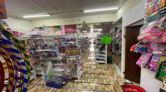 Venta edificio con local comercial Heredia centro.