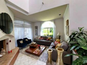 Se alquila lujosa casa amoblada en Alajuela Centro 25-1032 Se alquila lujosa casa amoblada en Alajuela Centro 25-1032