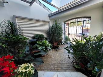 Se alquila lujosa casa amoblada en Alajuela Centro 25-1032 Se alquila lujosa casa amoblada en Alajuela Centro 25-1032