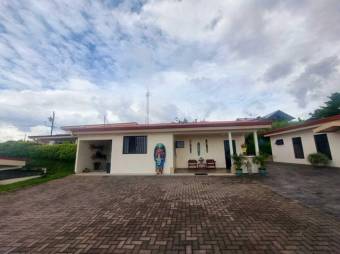 Se alquila apartamento amoblado en San Francisco Grecia 25-1639