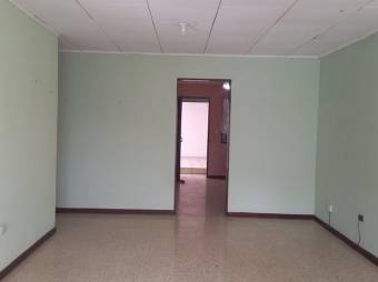 Se alquila espaciosa casa en Mata de Plátano San José 25-1701