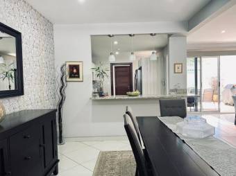 Venta de Casa en San Rafael de Escazú. RAH 26-1123 PRECIO REBAJADO