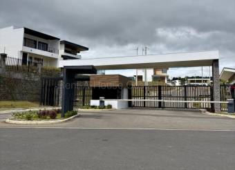 Lote en condominio con amenidades premium ideal para construir y vivir mejor 26-1701 GS Lote en condominio con amenidades premium ideal para construir y vivir mejor 26-1701 GS