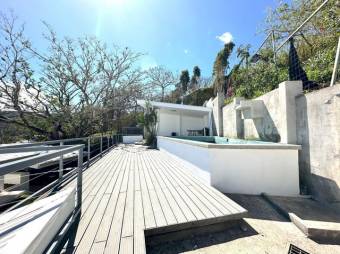 Venta de casa en condominio de Piedades Santa Ana