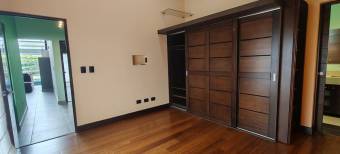 Venta de casa en San Rafael de Oreamuno