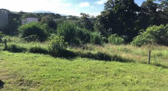 Lote amplio y plano ideal para construir y proyectar a futuro #26-1713 GS