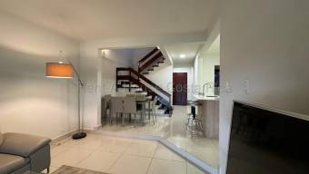 Alquiler de casa en condominio de Cariari Heredia