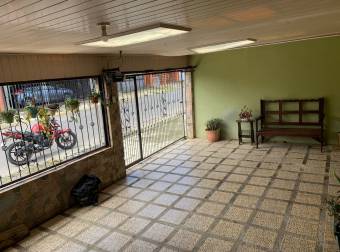 Bonita Casa en Urbanizacion en Paraiso