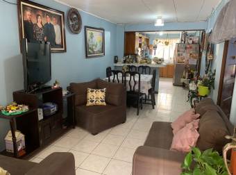 Bonita Casa en Urbanizacion en Paraiso