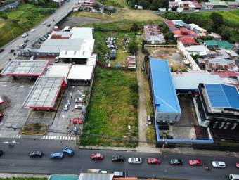 Lote comercial con doble frente y topografía plana ideal para desarrollo #25-1220 GS