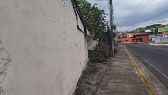 Venta de Lote con Uso de Suelo Residencial o Comercial en Heredia. 