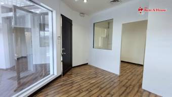 Alquiler de edificio de oficinas en avenida central Escalante