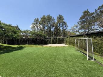 Alquiler de casa en Lindora Santa Ana