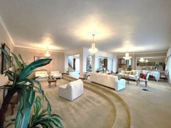 MLS-26-1601 VENTA HERMOSA CASA ALAJUELA CENTRO