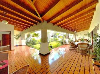 MLS-26-1601 VENTA HERMOSA CASA ALAJUELA CENTRO
