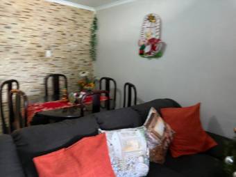 Venta de Casa en Dulce Nombres de Coronado.